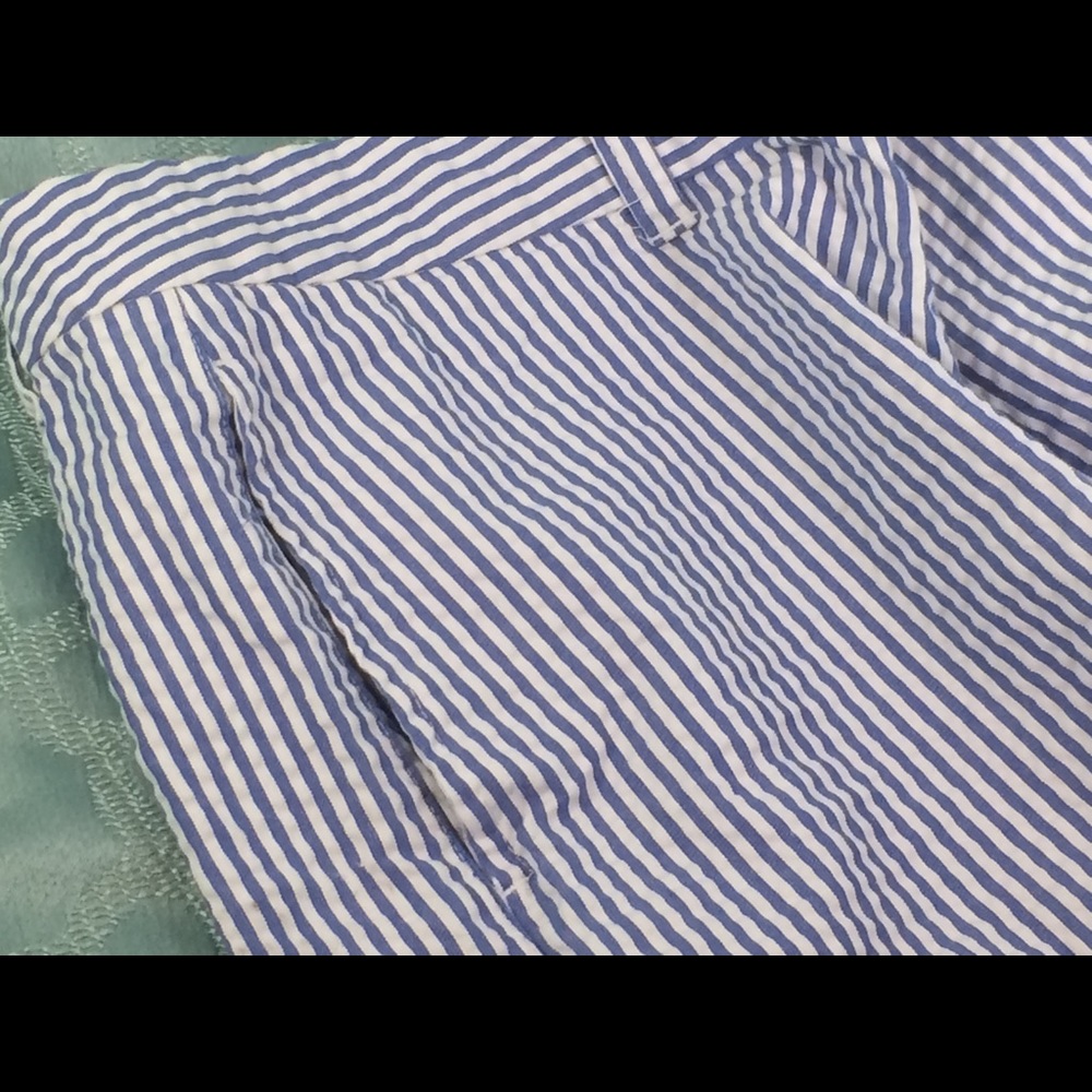 Gap Shorts - Picture 7 of 8
